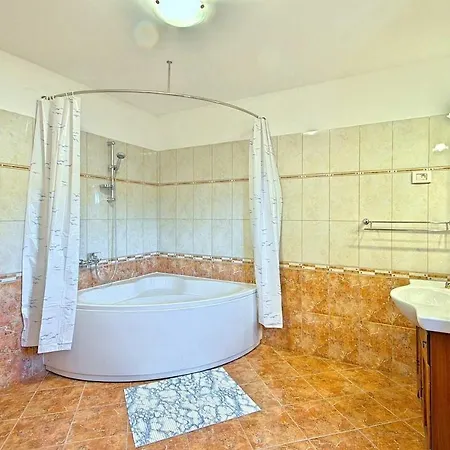 Feriehus Krculi Žminj